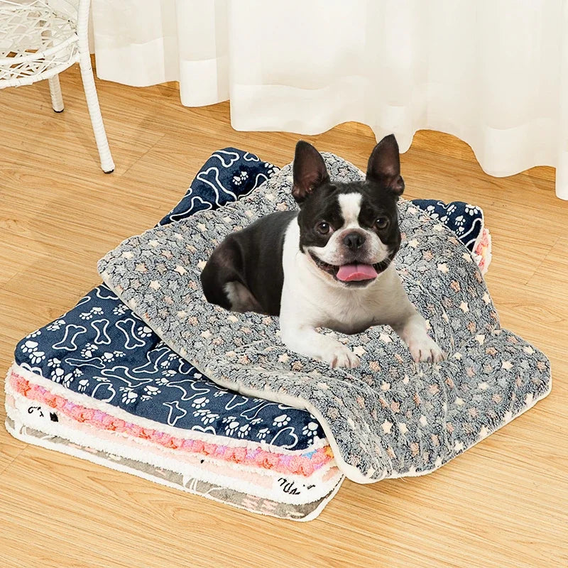 Soft Fleece Pet Bed Mat - Washable, Warm & Non-Slip